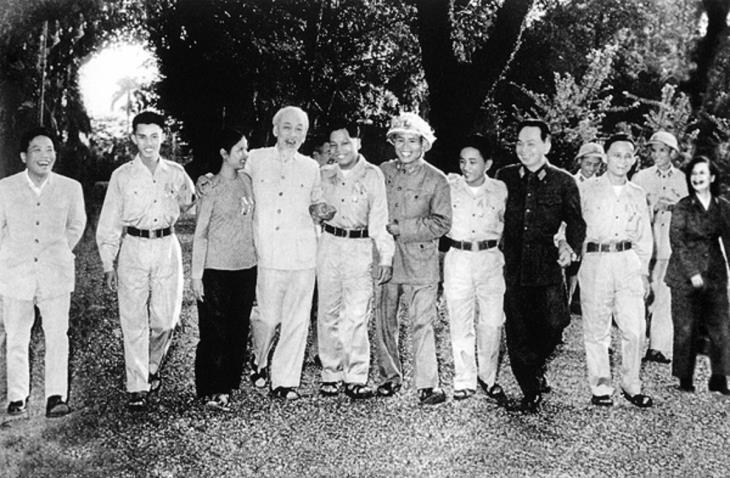 Tin mới