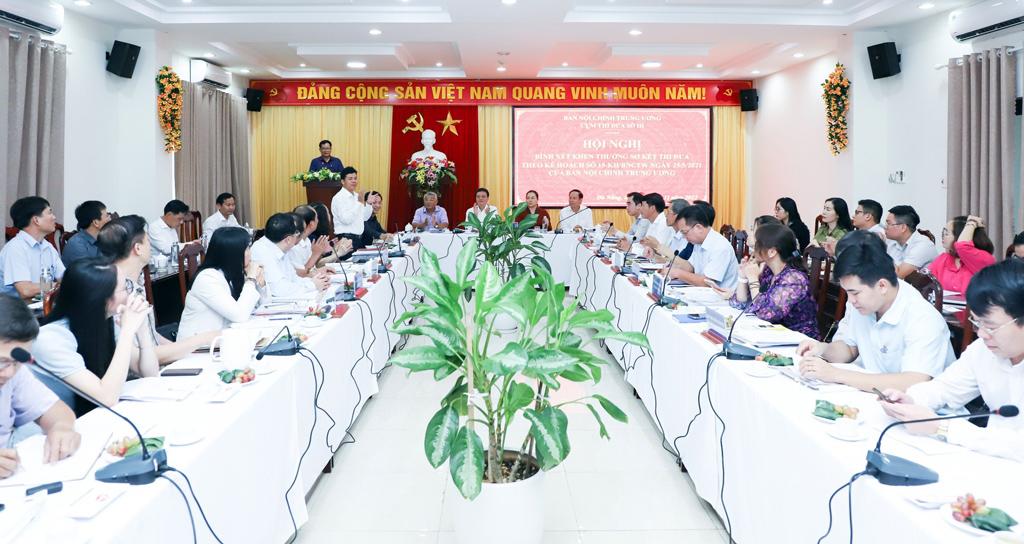 Tin mới